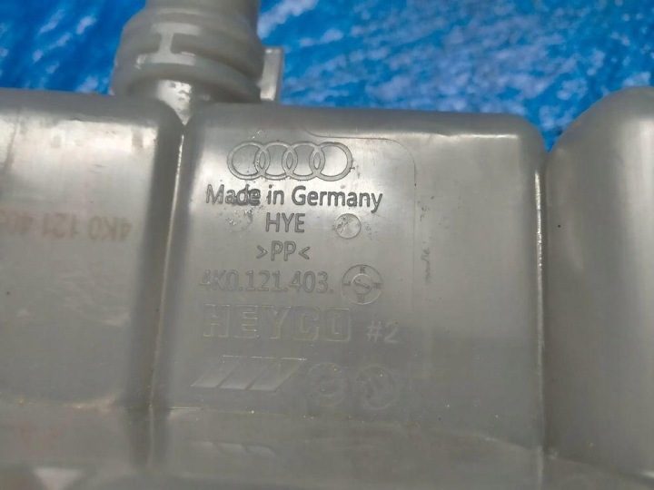 Audi A6 C8 РЕСТАЙЛИНГ 2.0 TFSI Расширительный бачок Жидкости 4K0121405AB, фото 2