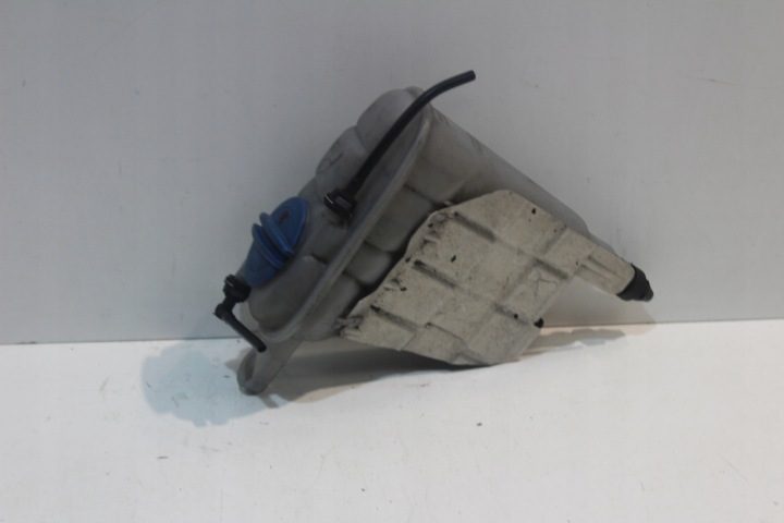 Расширительный бачок Audi A4 B8 целый OEM 8K0121405P, фото 2