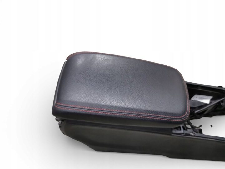 ПОДЛОКОТНИК ЦЕНТРАЛЬНЫЙ ТОННЕЛЬ AUX USB MERCEDES W176 W117 AMG A1766800800, фото 5