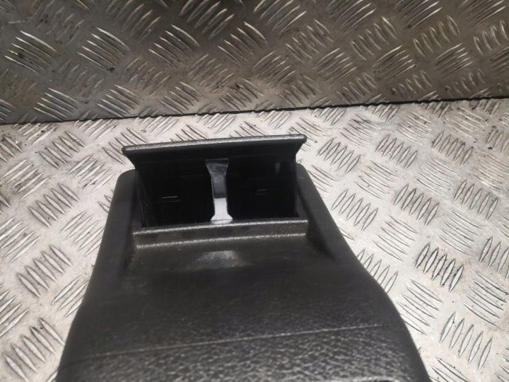 Mercedes-Benz C W203 Пепельница, фото 3