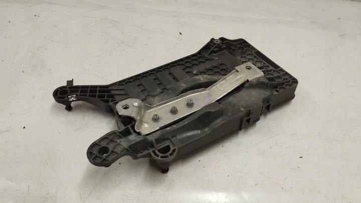 Площадка аккумулятора Audi A1 II 82A 2Q0915331, фото 3