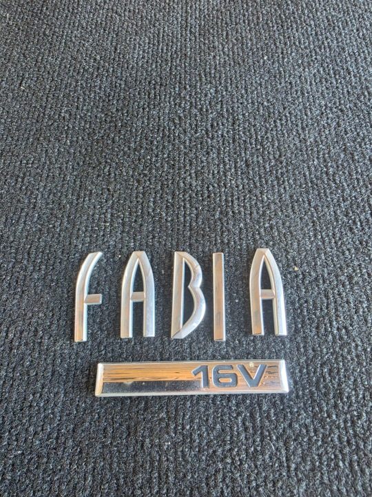 Эмблема надпись Skoda Fabia 16V, фото 1