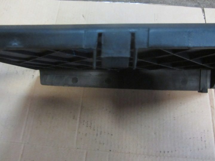 Крышка аккумулятора BMW E36 кабриолет 8119105, фото 2