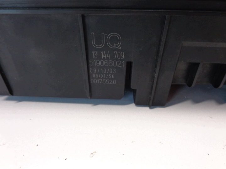 Opel Vectra C Signum 2.0 турбо блок предохранителей 13144709 UQ, фото 3