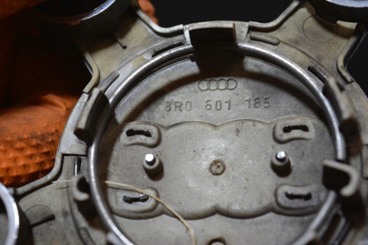 Крышка Audi OE 10 мм Audi 8R0601165, фото 6