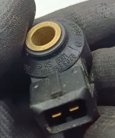 ДАТЧИК ДЕТОНАЦИИ MERCEDES W171 W209 W212 W221 W204 0261231188 / A0041539028, фото 2
