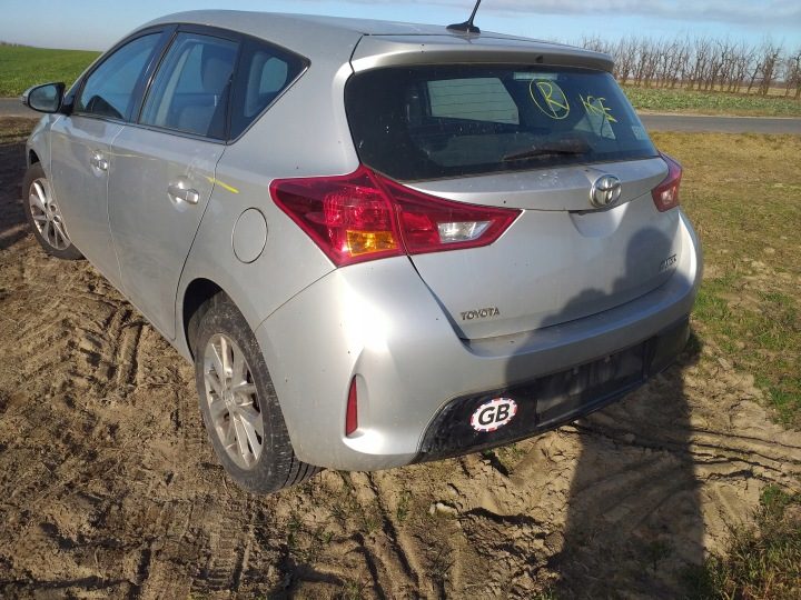 Toyota Auris II 1,4 d4d глушитель środkow катализатор, фото 8
