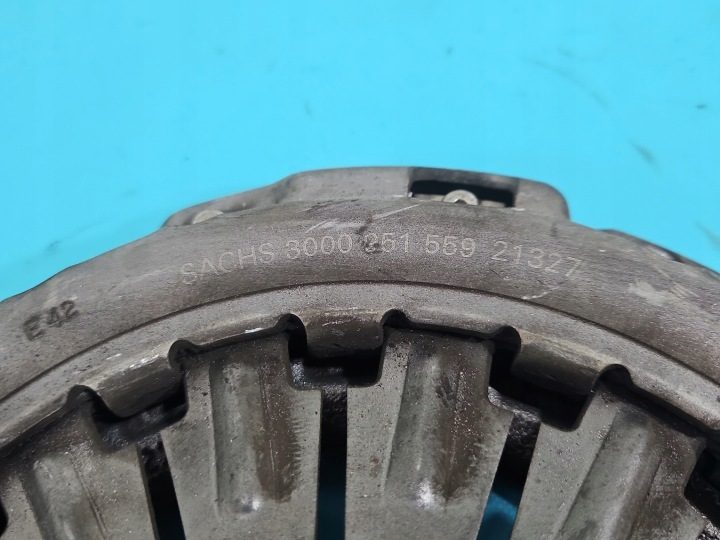 ДВУХМАССОВЫЙ МАХОВИК VOLVO V40 II 12- AV61-6477-BD 1.6 T3 150 л.с., фото 3