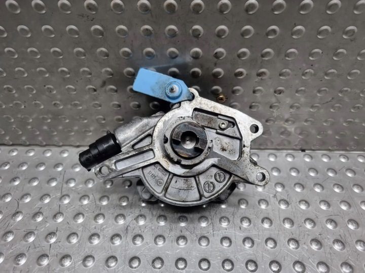 Насос Вакуумный A6422300065 MERCEDES W204 W212 W221 W251 3.0 CDI, фото 2