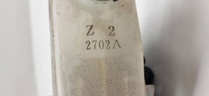2012 Nissan Leaf I (ZE0) Бачок тормозной жидкости 2702A, фото 9