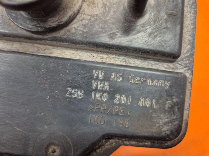 VOLKSWAGEN GOLF V 03-09 1,4MT 75 л.с. АДСОРБЕР 1K0201801F BCA, фото 5