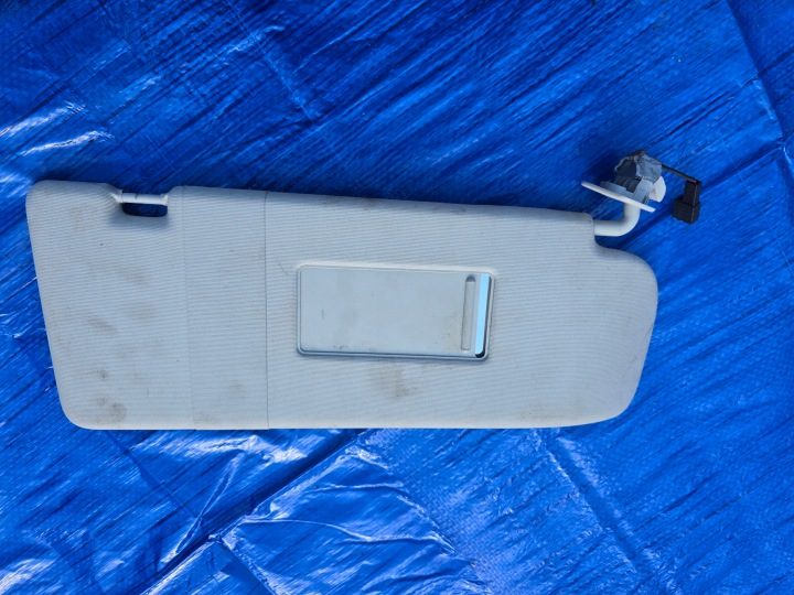 Volkswagen OE 7M3857552Q СОЛНЦЕЗАЩИТНЫЙ КОЗЫРЕК, фото 1