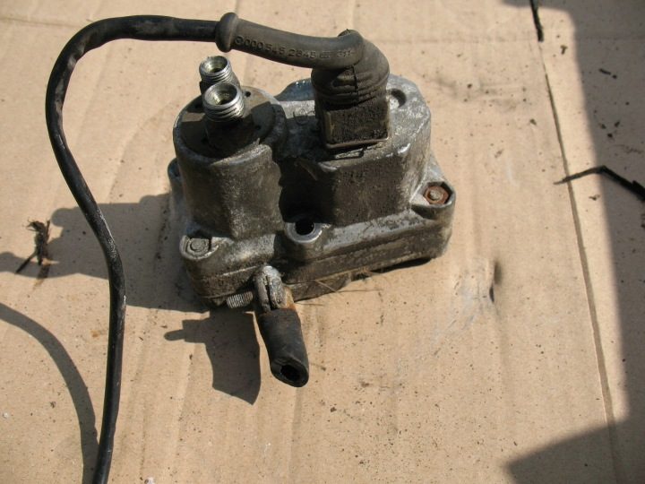 Mercedes w126 регулятор топлива 0438140103, фото 1
