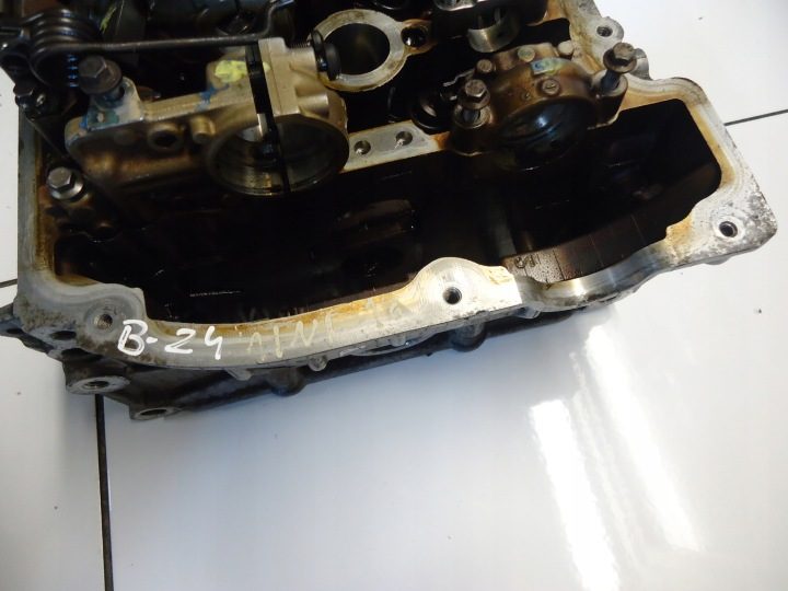 PEUGEOT 207 308 1.6VTI 5FW ГОЛОВКА БЛОКА V753354980, фото 2