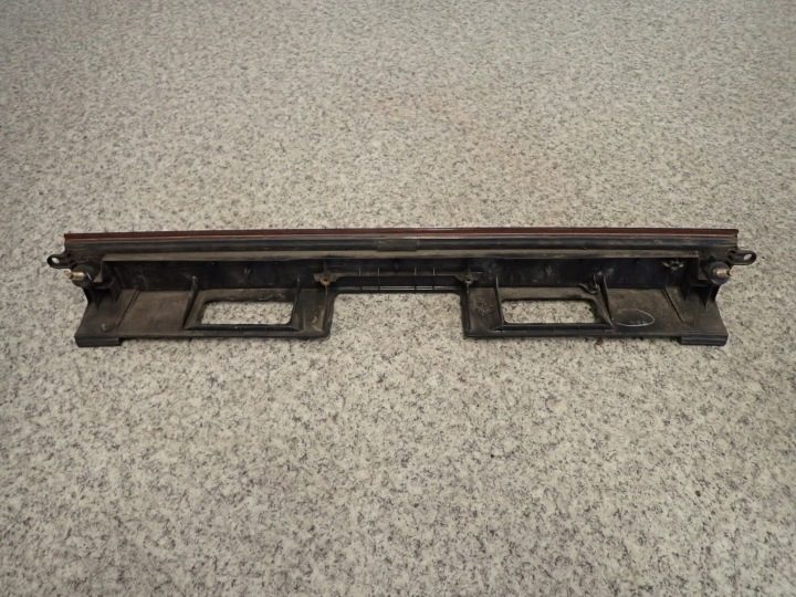 Toyota Previa 00-02 накладка задняя катафот молдинг, фото 5