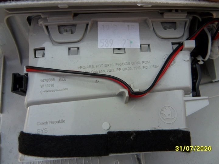 ПРАВАЯ СРЕДНЯЯ НАКЛАДКА СТОЙКИ SKODA SUPERB II УНИВЕРСАЛ 3T0868312, фото 7