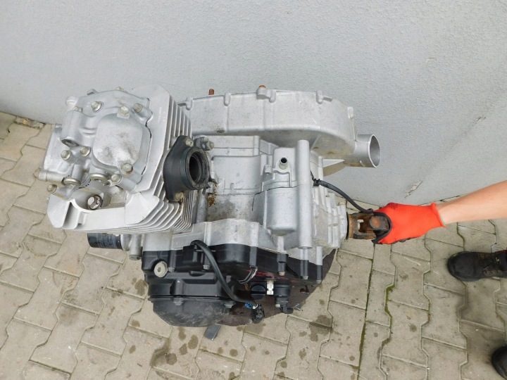 SUZUKI KINGQUAD 400 4x4 ДВИГАТЕЛЬ, фото 2