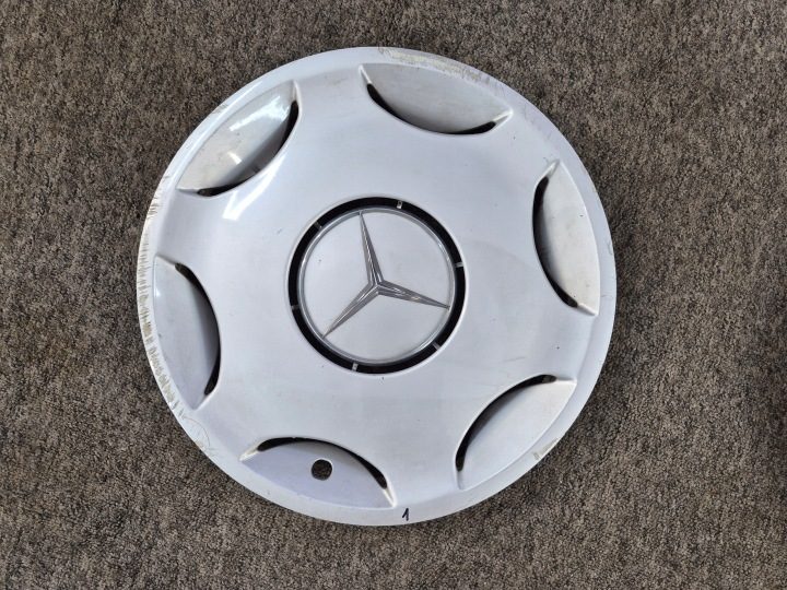 Колпак Mercedes OE Оригинальный 15" серебристый, фото 1