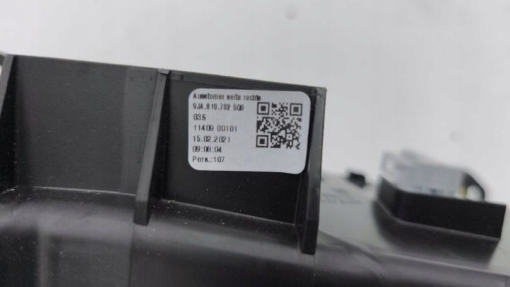 Porsche Taycan 9J1 2021 Воздуховод 9JA819702, фото 7