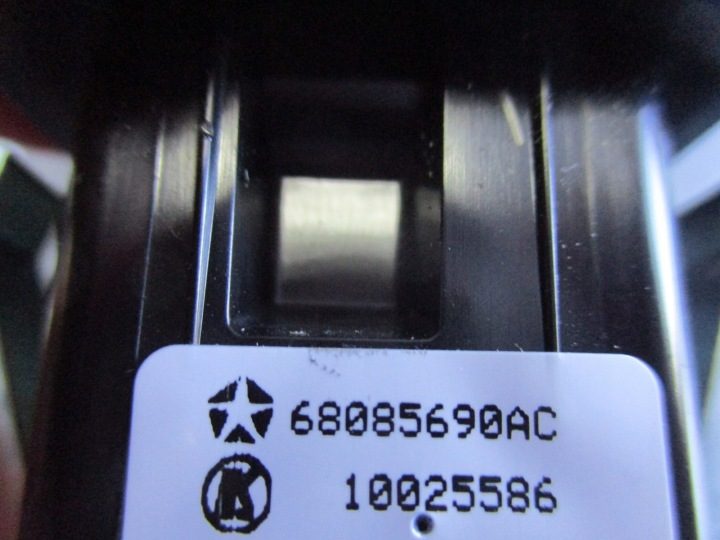 Блок кнопок стеклоподъемников Jeep Grand Cherokee 68085690AC, фото 3