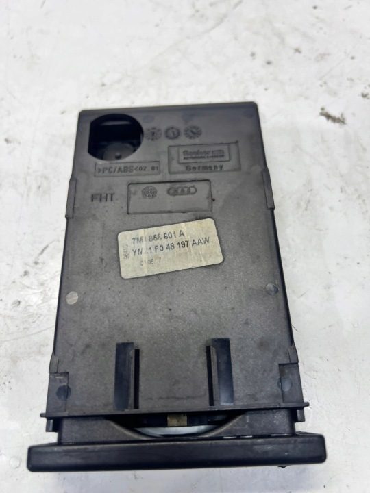 КРОНШТЕЙН БАРДАЧОК ДЛЯ СТАКАНОВ VW SHARAN 7M3858601A, фото 2