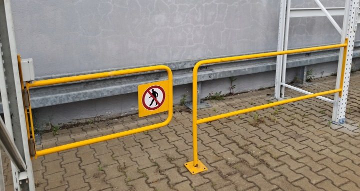 Barierka защитный для magazynu bariera techniczna bramka uchylna на słupku, фото 3