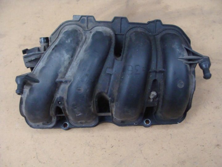 Впускной коллектор Peugeot 308 I 3008 I Citroen C3 II DS3 1.6 VTI, фото 1