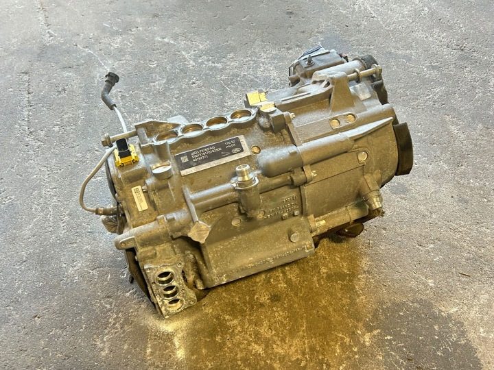 Jaguar I-PACE двигатель электрический J9D3-75762-AG, фото 1