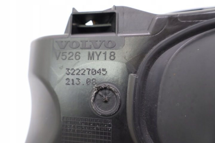 Volvo XC90 II лючок горловины бензобака 711-16 32227045, 32262812, 32262810, фото 6