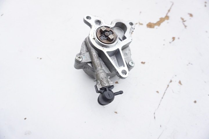 ВАКУУМНЫЙ НАСОС 8200376925 RENAULT MEGANE 2 2.0 DCI, фото 1
