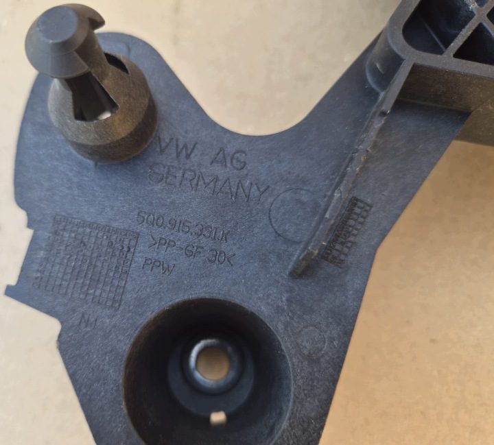 Площадка аккумулятора 5Q0915331K VW Audi Seat Skoda как новая оригинал, фото 2