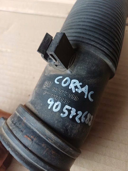 Патрубок 90572688 Opel Corsa C 3d 2003 год краска Z20R 3 drzwiowe, фото 2