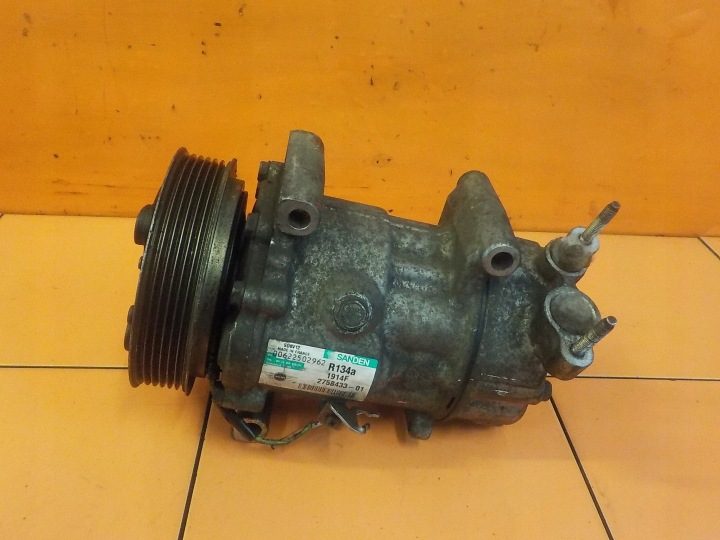 MINI R56 CLUBMAN 1.6 VTI 10 г. 120 л.с. N12 компрессор кондиционера 2758433-01, фото 2