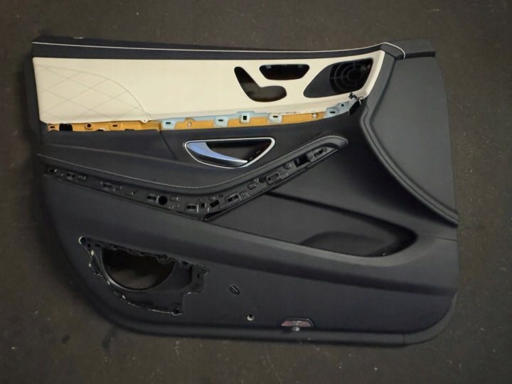 MERCEDES S 222 ОБШИВКА ДВЕРИ ЛЕВАЯ ПЕРЕДНЯЯ, фото 1