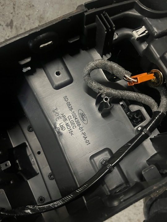 FORD FOCUS MK3 ЦЕНТРАЛЬНЫЙ ТОННЕЛЬ ЕВРОПА С ПОДОГРЕВОМ СИДЕНЬЯ, фото 6