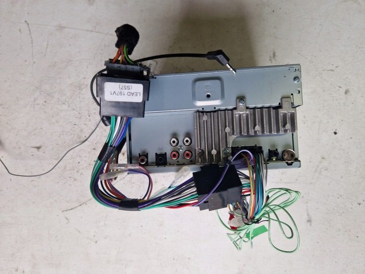 Pioneer AVH-G220BT установка 2-DIN USB CD BT магнитола, фото 4