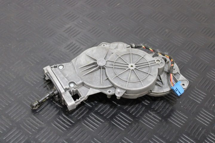 ПРИВОД ЭЛЕКТРИЧЕСКИЙ КРЫШКИ A0997602601 MERCEDES C-КЛАСС W205 SB, фото 1