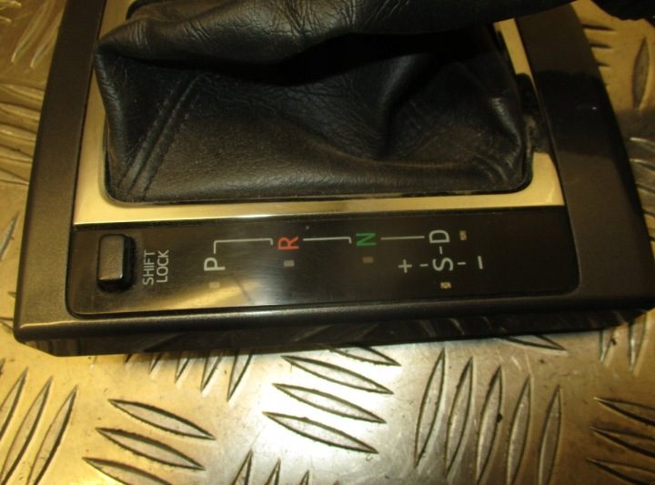 Защита рычага переключения передач TOYOTA LAND CRUISER 150 (2009-2021), фото 2