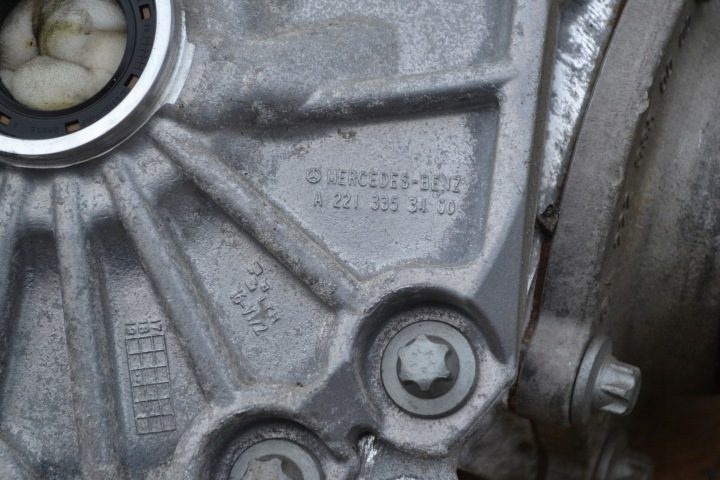 Редуктор дифференциал Mercedes Benz E C S класс W238 A2213307701, фото 4