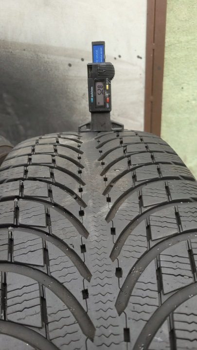 Шина зимняя Michelin LATITUDE ALPIN LA2 235/60R18 107 H усилитель (XL), фото 2