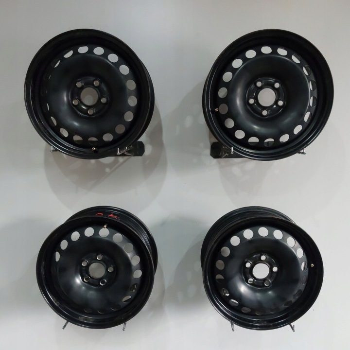 4× Штампованный диск Volkswagen OE 5.5" x 15" 5x100 ET 40, фото 1