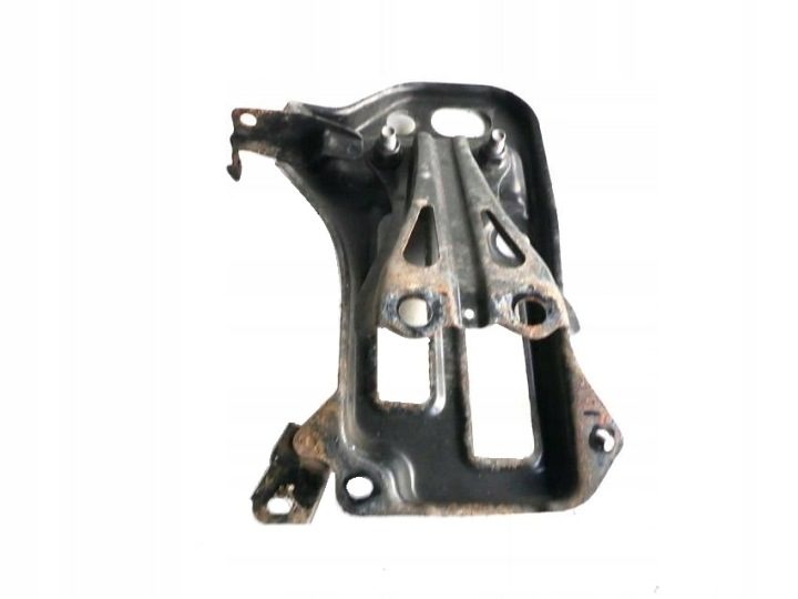 Основание под аккумулятор Toyota Auris I 2006-2012 год, фото 1
