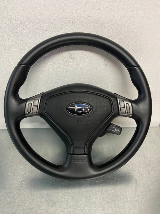 Subaru Forester II SG Руль МУЛЬТИ КОЖА MOMO, фото 1