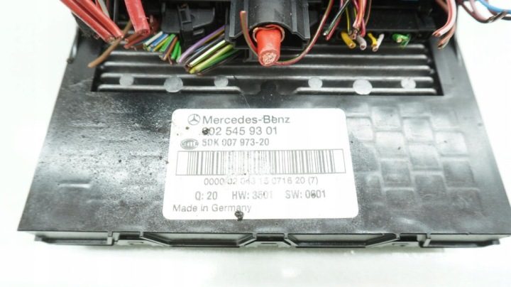 Mercedes C-класс W203 блок предохранителей 0025459301, фото 3