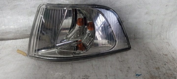 ПОВОРОТНИК ЛЕВЫЙ ПЕРЕДНИЙ VOLVO V40 S40 РЕСТАЙЛИНГ, фото 1