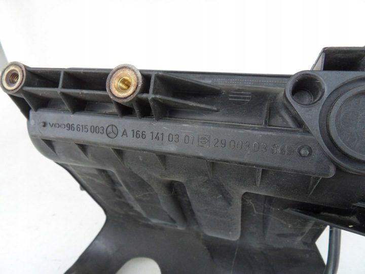 MERCEDES A-КЛАСС W168 1.4 A140 ВПУСКНОЙ КОЛЛЕКТОР, фото 6
