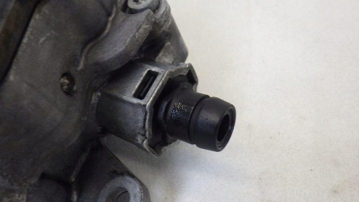 НАСОС ВАКУУМНЫЙ VW PASSAT B6 2.0 TDI 038145215 PASSAT B6, фото 7