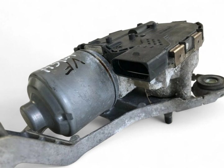 Моторчик трапеции дворников FORD FOCUS III BM5117504AG 2012, фото 4