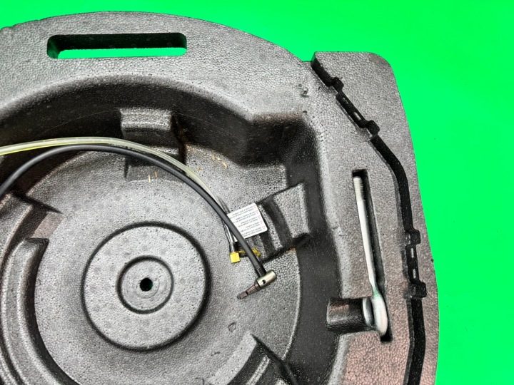ВКЛАДЫШ ЗАПАСНОГО КОЛЕСА ПЕНОПЛАСТ ПРОУШИНА КРЮК BOSE 50513278 ALFA ROMEO MITO 08-, фото 5