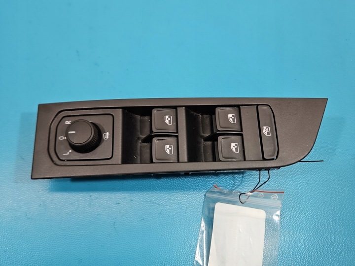 Блок кнопок стеклоподъемников Skoda Kamiq 5G0959857D - EU, фото 2